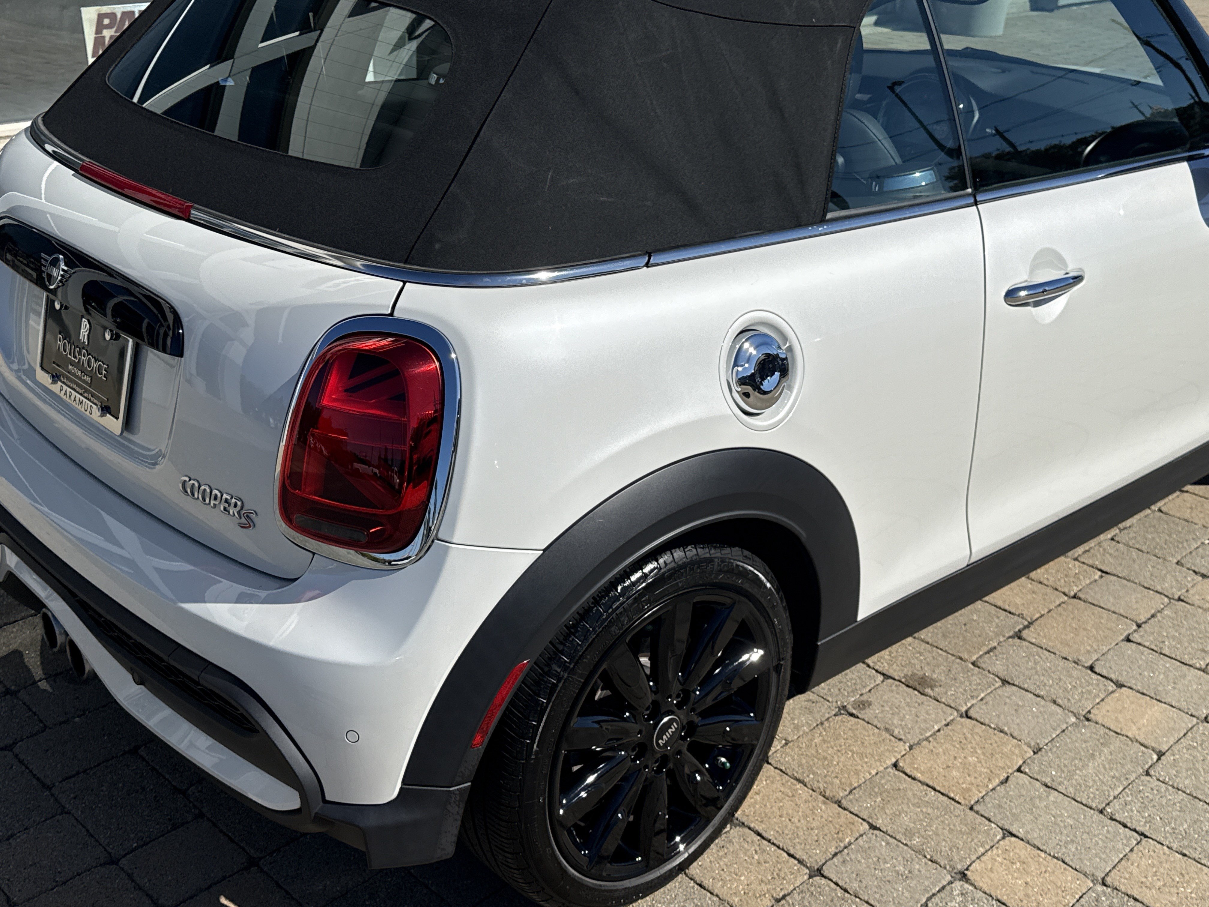 Used 2024 MINI Cooper S FWD image 33