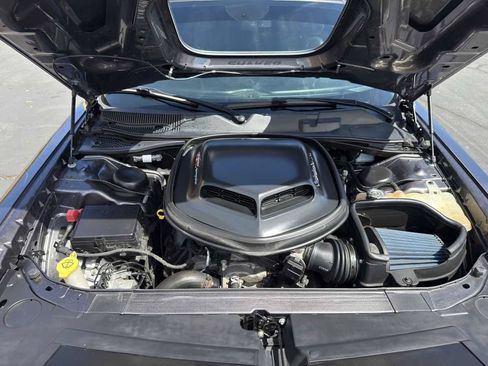 Used 2018 Dodge Challenger R/T Scat Pack RWD image 10