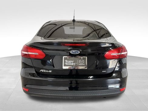 Used 2018 Ford Focus SE image 7
