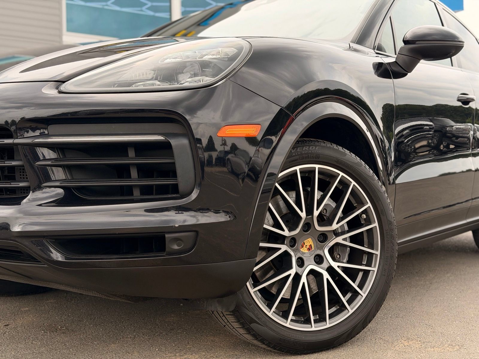 Used 2021 Porsche Cayenne Coupe AWD/4WD image 4