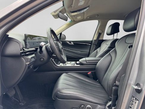 Used 2025 Genesis GV80 2.5T Standard AWD/4WD image 19