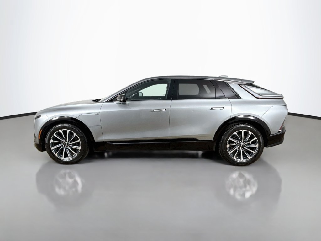 Used 2024 Cadillac Lyriq Sport AWD/4WD image 4