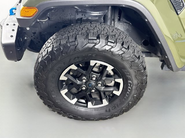 Used 2024 Jeep Wrangler Unlimited Rubicon 4xe AWD/4WD image 38