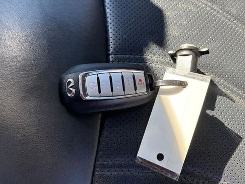 Certified 2019 INFINITI QX60 Luxe w/ Essential Package image 29