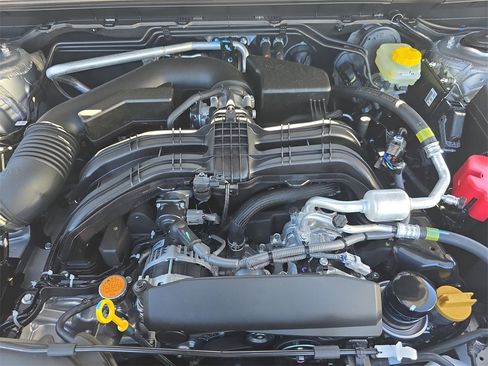 New 2025 Subaru Crosstrek 2.5i Limited w/ Popular Package #3A image 18