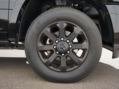 Used 2019 RAM 3500 Laramie image 32