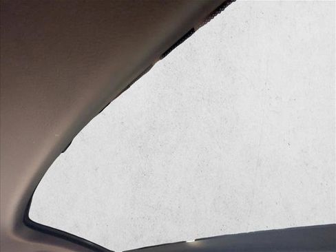 Used 2017 Mercedes-Benz SLC 300 image 14