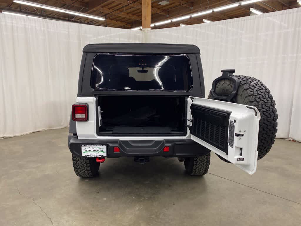 Used 2022 Jeep Wrangler Unlimited Rubicon AWD/4WD image 28