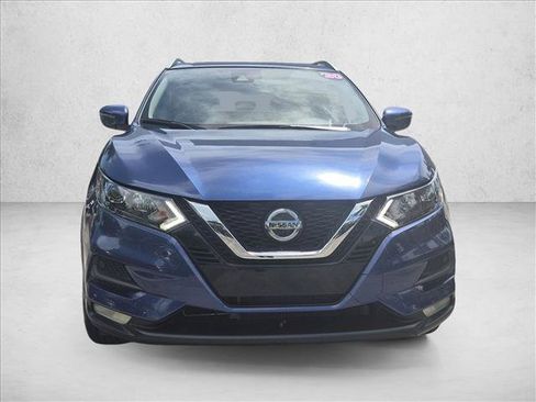 Used 2020 Nissan Rogue Sport SV w/ All-Weather Package FWD image 2