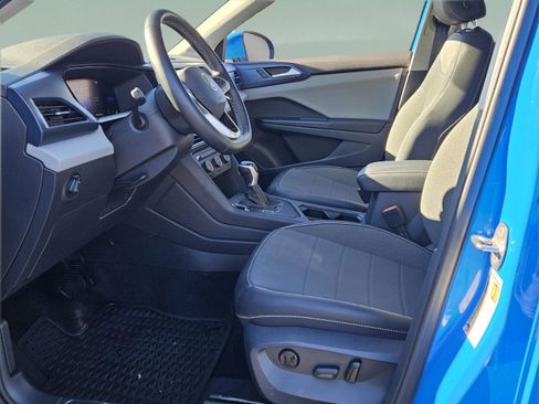 Used 2022 Volkswagen Taos SE w/ Panoramic Sunroof Package image 15