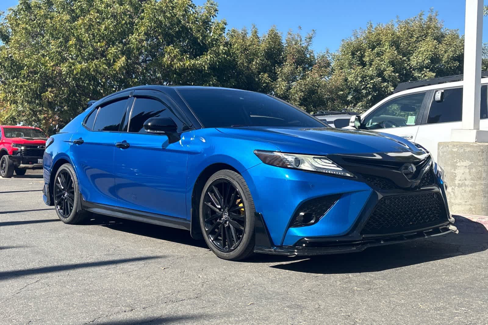 Used 2019 Toyota Camry XSE FWD image 10