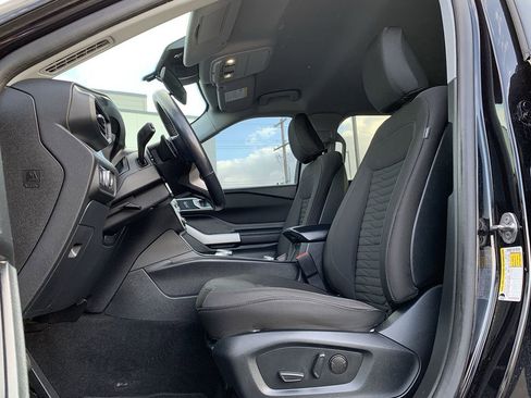 Used 2020 Ford Explorer XLT image 19