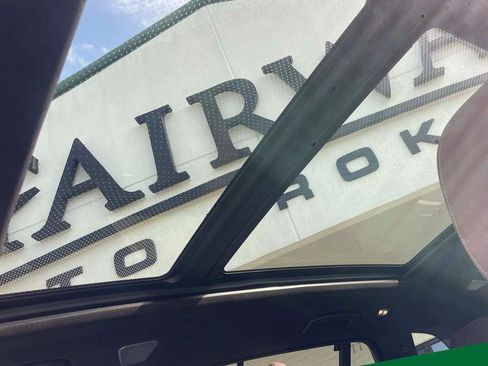 Used 2020 BMW X5 M50i w/ Executive Package image 14