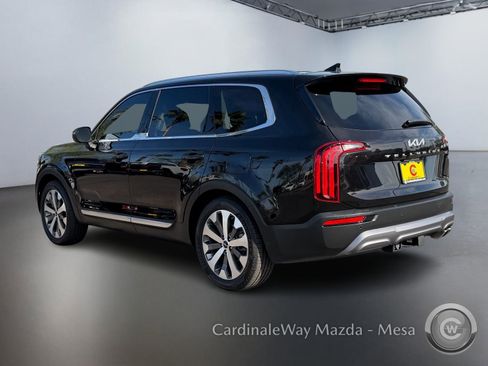 Used 2022 Kia Telluride EX w/ EX Premium Package image 7