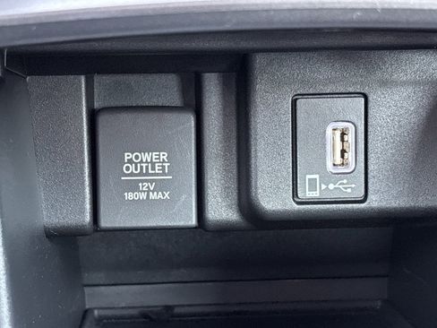 Used 2018 Honda Accord Sport image 5