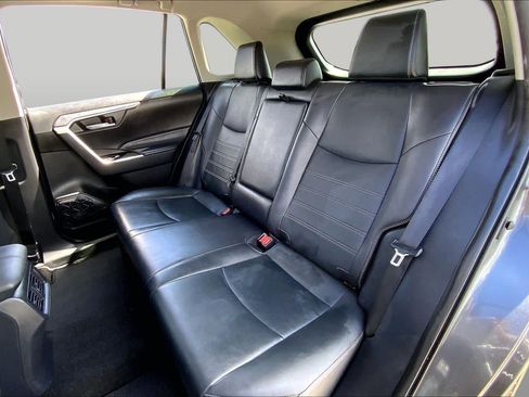 Certified 2025 Toyota RAV4 XLE Premium FWD image 20