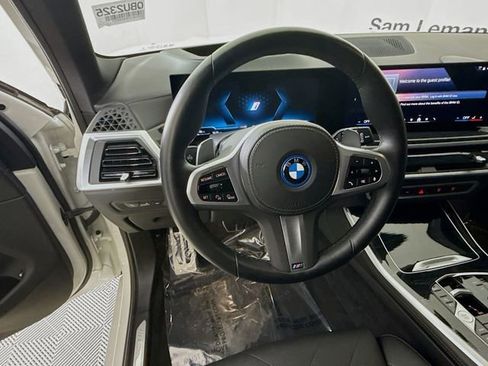 Used 2024 BMW X5 xDrive50e w/ M Sport Package image 11