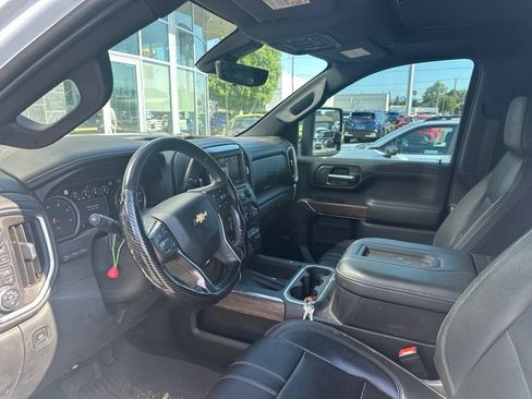 Used 2020 Chevrolet Silverado 3500 High Country w/ Z71 Off-Road Package AWD/4WD image 7