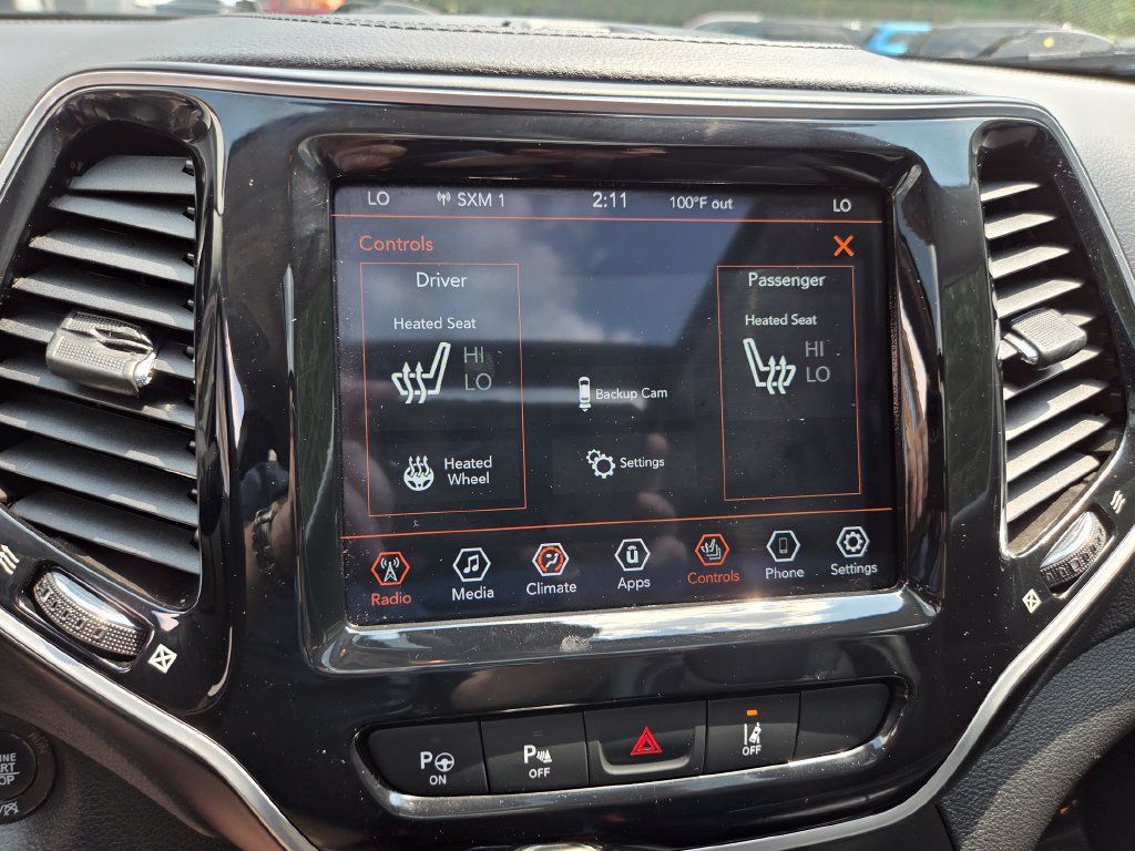 Used 2021 Jeep Cherokee Limited AWD/4WD image 16