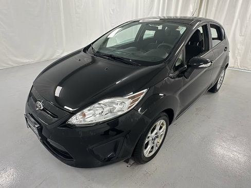 Used 2013 Ford Fiesta SE image 7