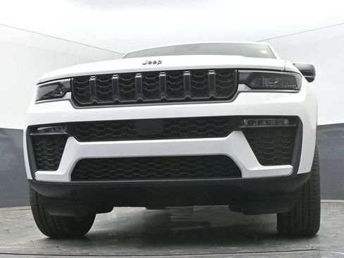 New 2026 Jeep Grand Cherokee L Limited w/ Limited Altitude Package image 35