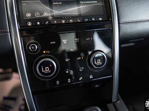 Used 2020 Land Rover Discovery Sport SE R-Dynamic image 27