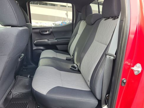 Used 2020 Toyota Tacoma TRD Sport image 24