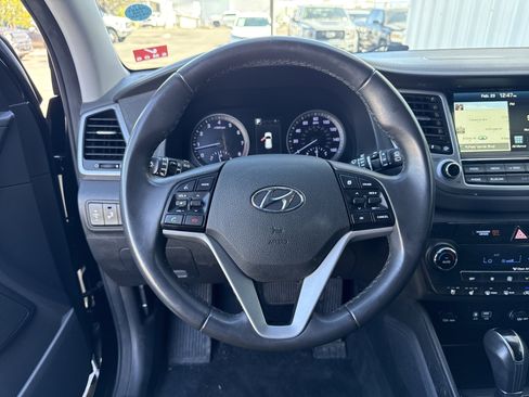 Used 2017 Hyundai Tucson Limited w/ Limited Ultimate Package 03 image 17