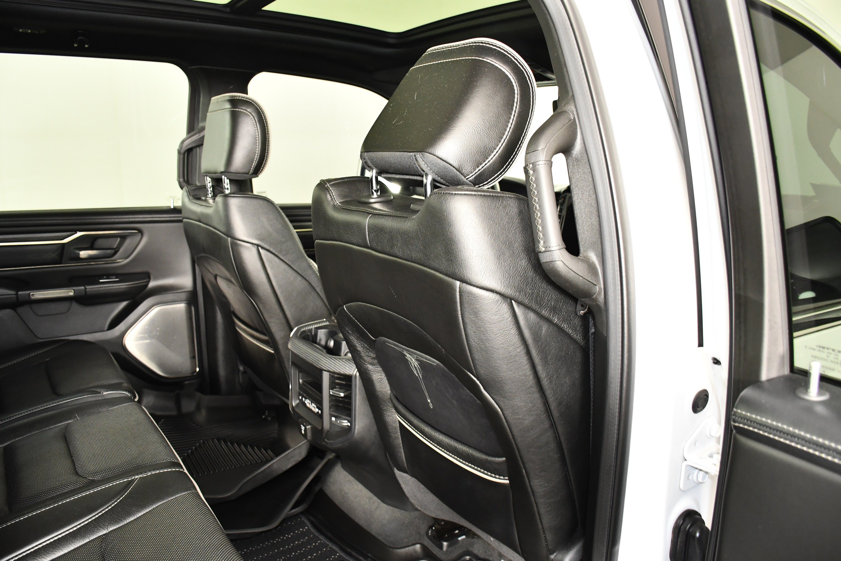 Used 2020 RAM 1500 Limited AWD/4WD image 46