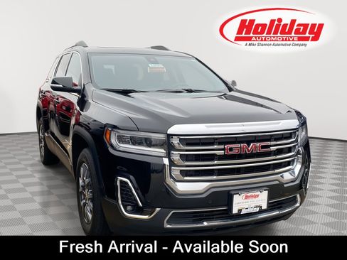 Certified 2022 GMC Acadia SLT w/ Preferred Package image 1