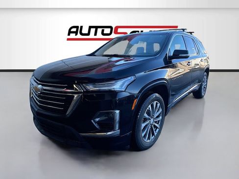 Used 2023 Chevrolet Traverse Premier w/ LPO, Floor Liner Package FWD image 3