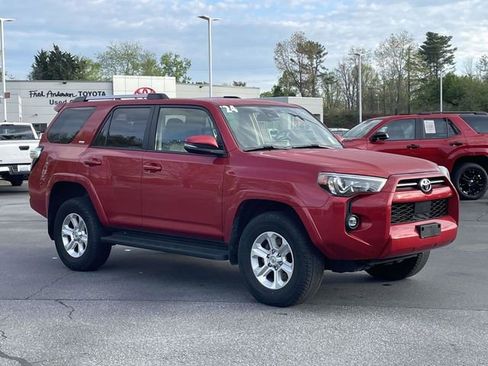 Used 2024 Toyota 4Runner SR5 Premium image 7