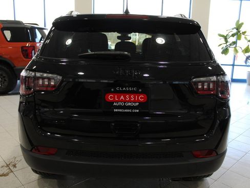 Used 2020 Jeep Compass Latitude image 6