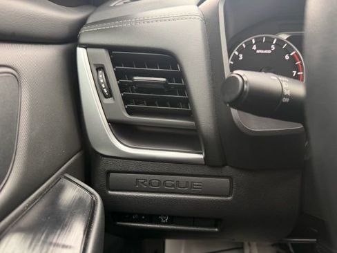 Certified 2026 Nissan Rogue S image 22
