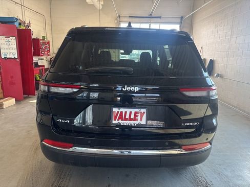 New 2025 Jeep Grand Cherokee Laredo w/ Luxury Tech Group I image 12