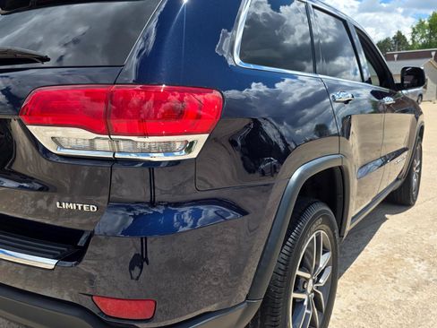 Used 2018 Jeep Grand Cherokee Limited AWD/4WD image 22