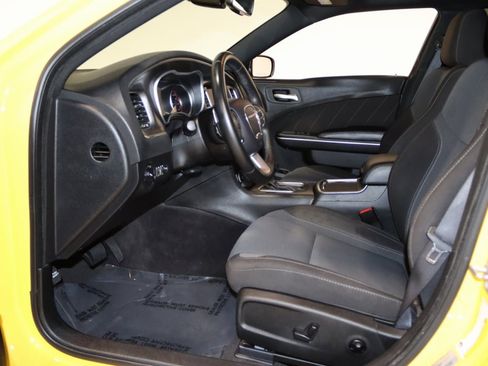 Used 2017 Dodge Charger R/T w/ Beats Audio Group image 26