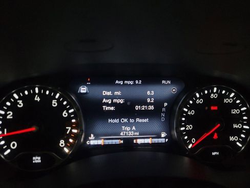 Used 2023 Jeep Renegade Trailhawk image 23