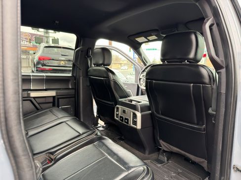 Used 2019 Ford F150 Lariat image 15