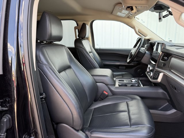 Used 2024 Ford Expedition XLT RWD image 29