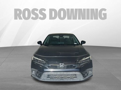 Used 2022 Honda Civic Touring image 2