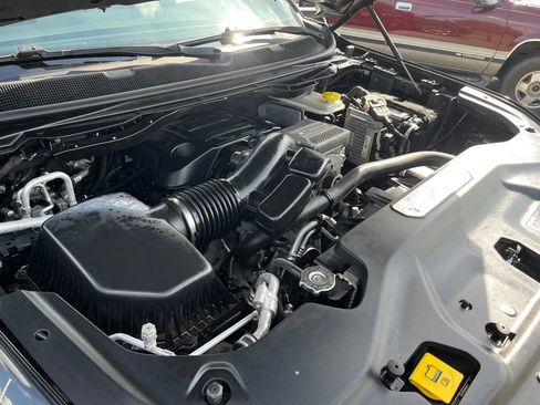 Used 2022 Jeep Wagoneer Series II w/ Premium Group I image 9