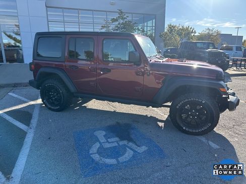 Used 2021 Jeep Wrangler Unlimited Sport image 34