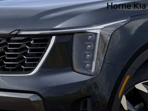 New 2025 Kia Sorento EX image 10