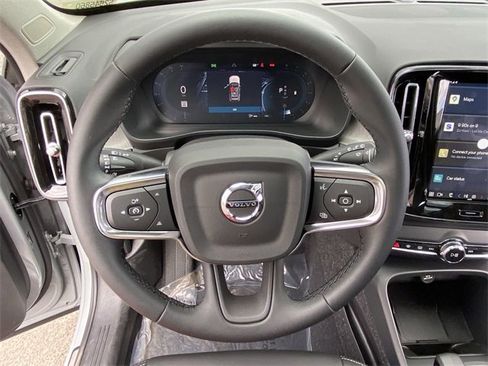 New 2025 Volvo XC40 B5 Core w/ Protection Package Premier image 21