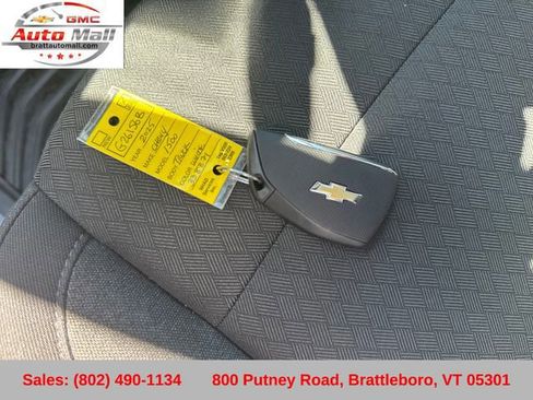 Used 2025 Chevrolet Silverado 1500 LT AWD/4WD image 28