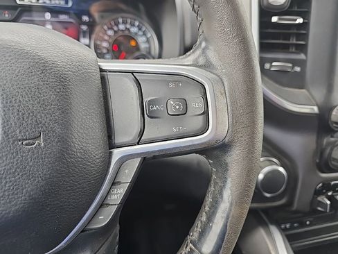 Used 2019 RAM 1500 Big Horn AWD/4WD image 14