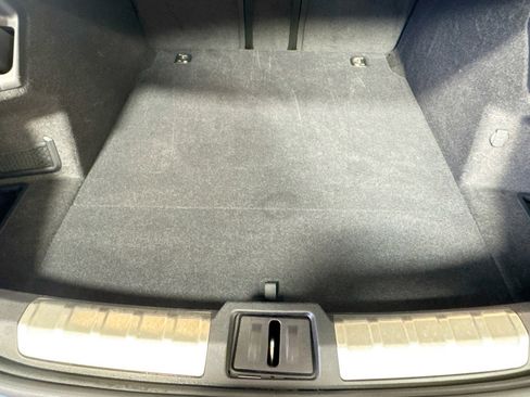 Used 2023 Audi e-tron GT Premium Plus image 24