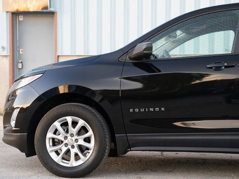 Used 2020 Chevrolet Equinox LS w/ LPO, Cargo Package image 7