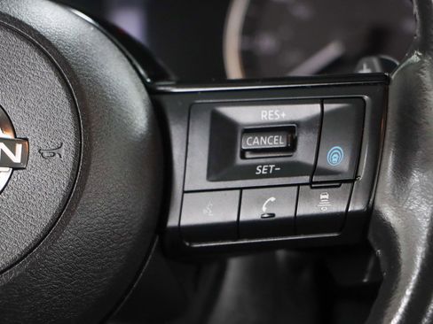 Used 2022 Nissan Rogue SV w/ SV Premium Package FWD image 14